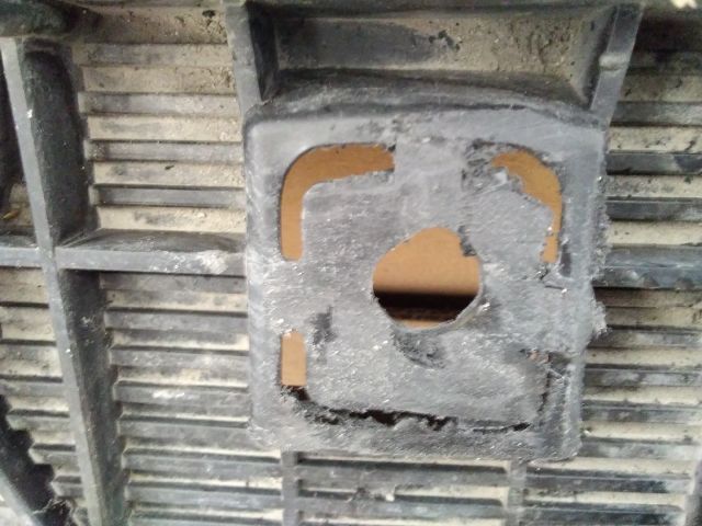 bontott PEUGEOT PARTNER Alsó Motorburkolat