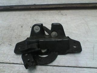 bontott PEUGEOT PARTNER Bal Csomagtérajtó Zárszerkezet