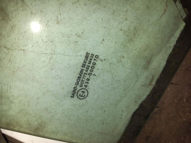 bontott PEUGEOT PARTNER Bal első Ablak