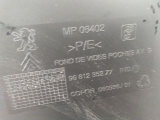 bontott PEUGEOT PARTNER Bal első Ajtó Kárpit