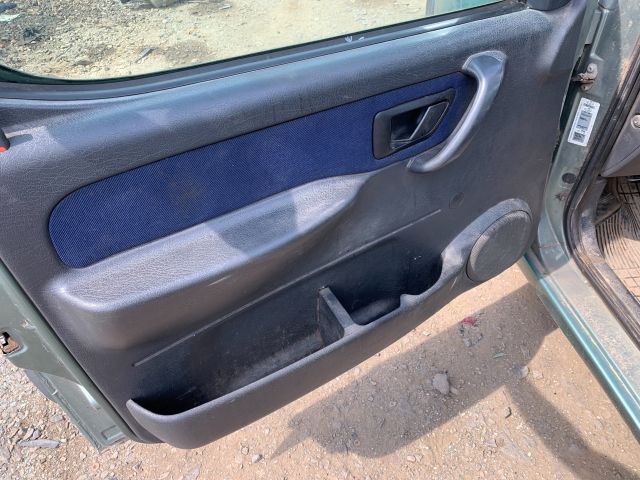 bontott PEUGEOT PARTNER Bal első Ajtó Kárpit