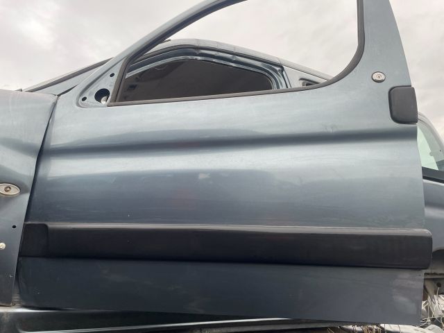 bontott PEUGEOT PARTNER Bal első Ajtó (Üres lemez)