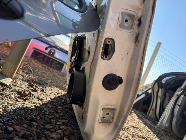 bontott PEUGEOT PARTNER Bal első Ajtó (Üres lemez)