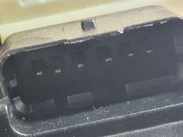 bontott PEUGEOT PARTNER Bal első Ajtózár