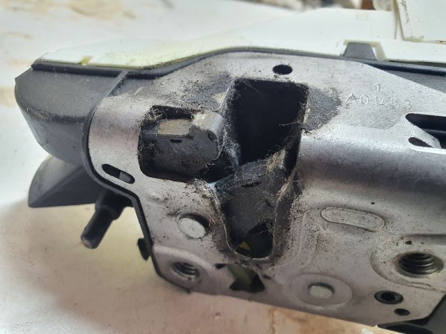 bontott PEUGEOT PARTNER Bal első Ajtózár