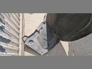 bontott PEUGEOT PARTNER Bal első Első Dobbetét (Kerékjárati, Műanyag)