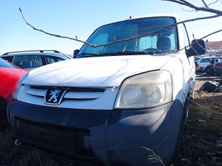 bontott PEUGEOT PARTNER Bal első Sárvédő Irányjelző