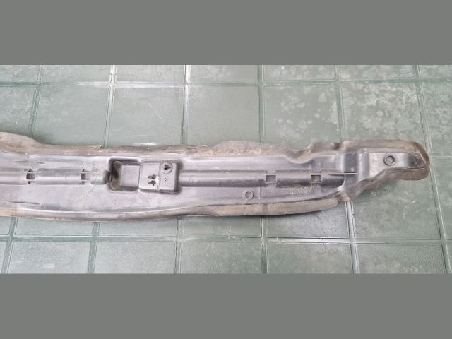 bontott PEUGEOT PARTNER Bal első Sárvédő Zajszigetelés