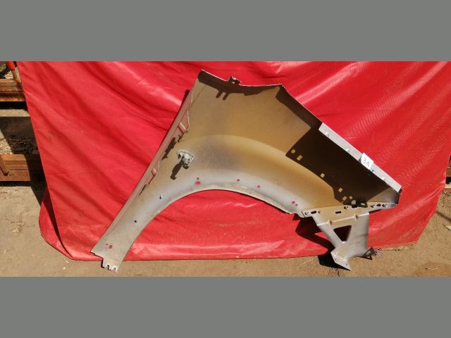 bontott PEUGEOT PARTNER Bal első Sárvédő