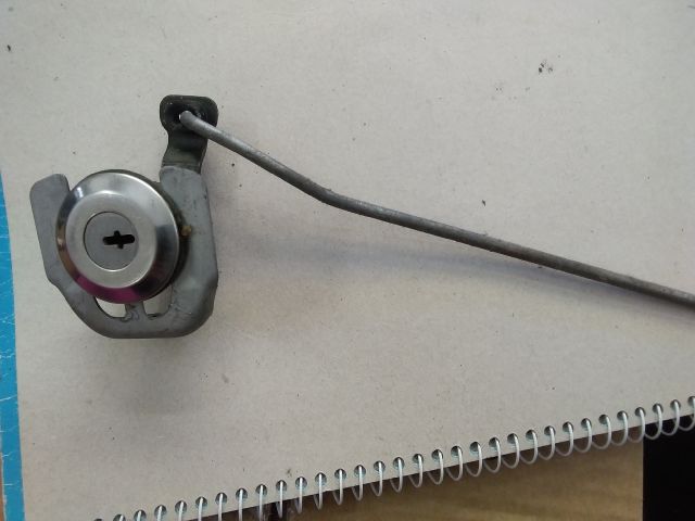 bontott PEUGEOT PARTNER Bal első Zárbetét