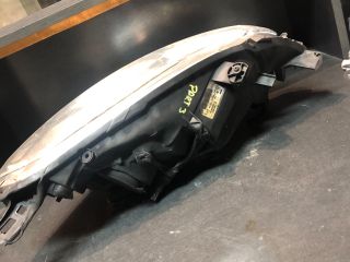 bontott PEUGEOT PARTNER Bal Fényszóró