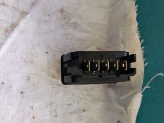 bontott PEUGEOT PARTNER Bal hátsó Ablakemelő Kapcsoló