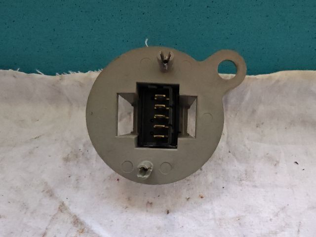 bontott PEUGEOT PARTNER Bal hátsó Ablakemelő Kapcsoló