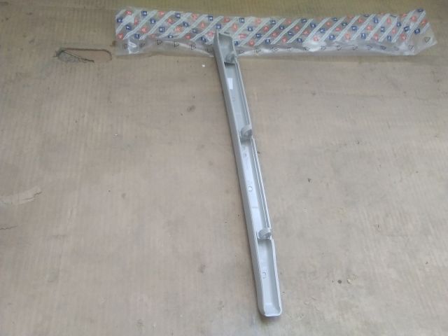 bontott PEUGEOT PARTNER Bal hátsó Ajtó Kárpit Díszléc