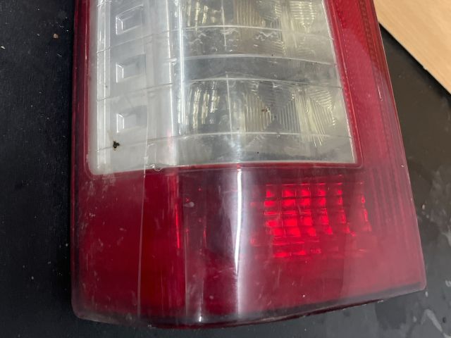 bontott PEUGEOT PARTNER Bal Hátsó Lámpa