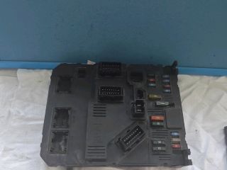 bontott PEUGEOT PARTNER Biztosítéktábla Utastér