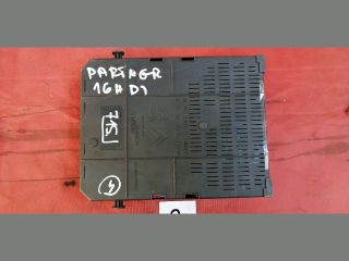 bontott PEUGEOT PARTNER Biztosítéktábla Utastér