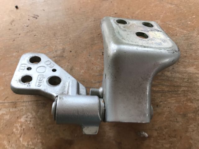 bontott PEUGEOT PARTNER Csomagtérajtó Bal Zsanér