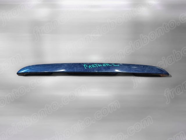 bontott PEUGEOT PARTNER Csomagtérajtó Díszléc