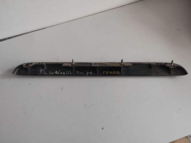 bontott PEUGEOT PARTNER Csomagtérajtó Díszléc