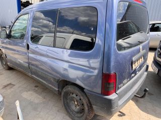 bontott PEUGEOT PARTNER Csomagtérajtó Kárpit