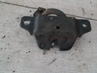 bontott PEUGEOT PARTNER Csomagtérajtó Ütköző