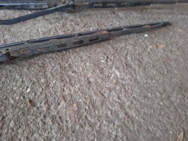 bontott PEUGEOT PARTNER Első Ablaktörlő Kar