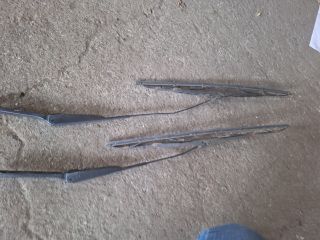 bontott PEUGEOT PARTNER Első Ablaktörlő Kar