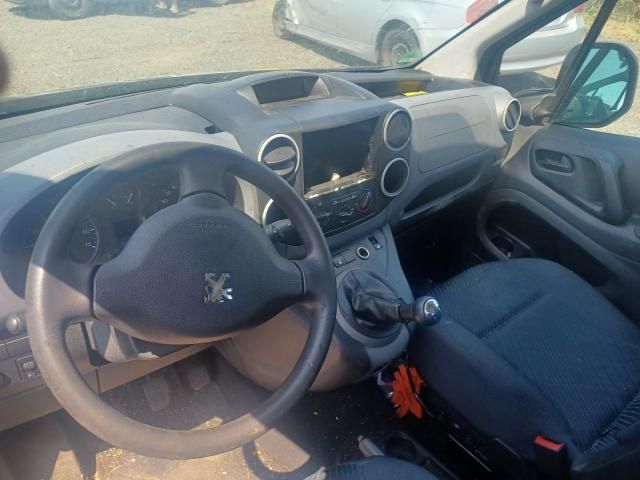 bontott PEUGEOT PARTNER Első Ablaktörlő Motor