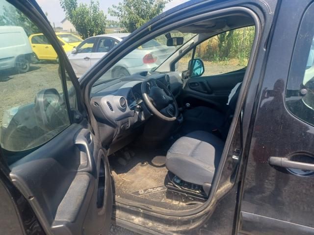 bontott PEUGEOT PARTNER Első Ablaktörlő Motor