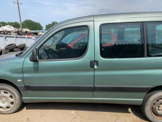 bontott PEUGEOT PARTNER Első Ablaktörlő Szerkezet Motorral