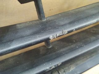 bontott PEUGEOT PARTNER Első Lökhárító Alsó Középső Díszrács