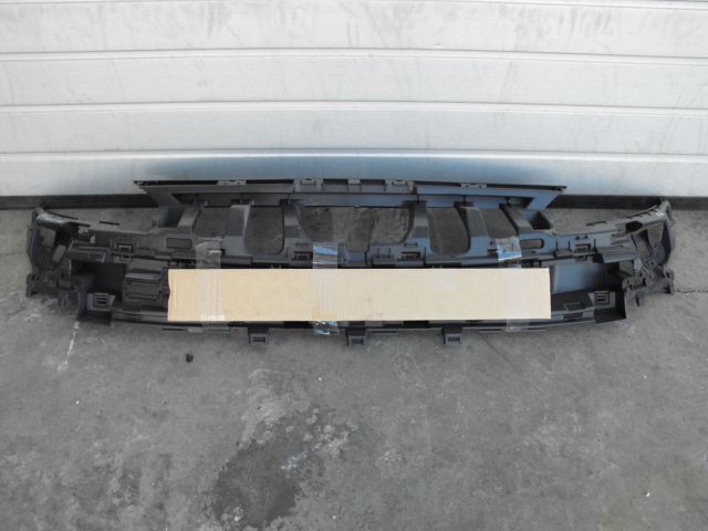 bontott PEUGEOT PARTNER Első Lökhárító Merevítő (Fém)