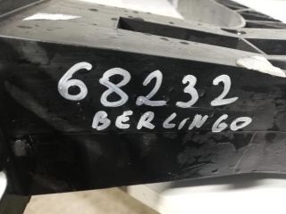 bontott PEUGEOT PARTNER Első Lökhárító Merevítő (Fém)