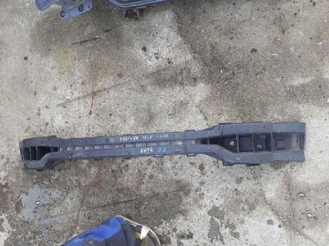 bontott PEUGEOT PARTNER Első Lökhárító Merevítő (Fém)