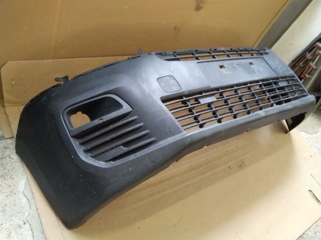 bontott PEUGEOT PARTNER Első Lökhárító (Üresen)