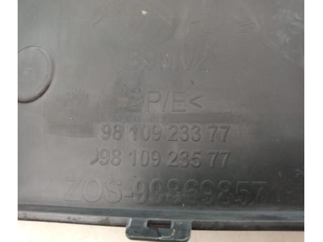 bontott PEUGEOT PARTNER Első Lökhárító (Üresen)