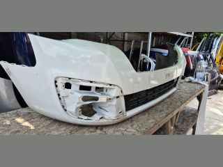 bontott PEUGEOT PARTNER Első Lökhárító (Üresen)