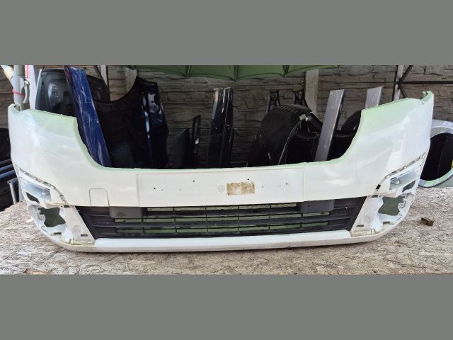 bontott PEUGEOT PARTNER Első Lökhárító (Üresen)