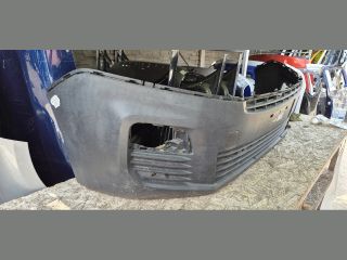 bontott PEUGEOT PARTNER Első Lökhárító (Üresen)