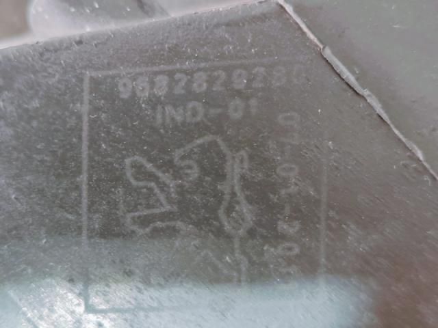 bontott PEUGEOT PARTNER Fényszóró (Pozíciófüggetlen)