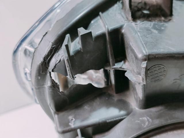 bontott PEUGEOT PARTNER Fényszóró (Pozíciófüggetlen)