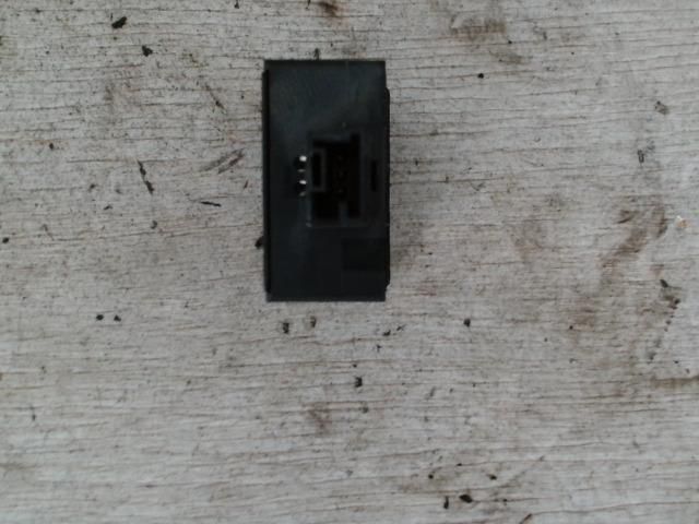 bontott PEUGEOT PARTNER Fényszórómagasság Állító Kapcsoló