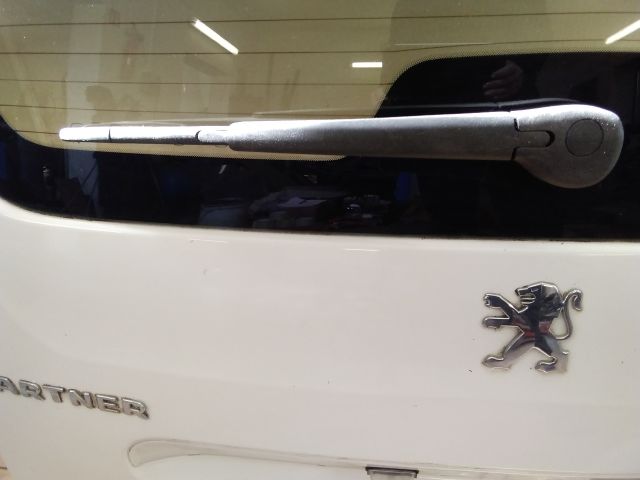 bontott PEUGEOT PARTNER Hátsó Ablaktörlő Kar