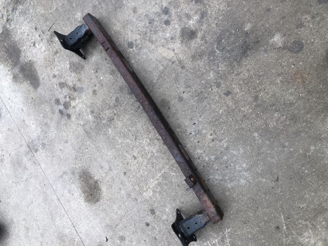 bontott PEUGEOT PARTNER Hátsó Lökhárító Merevítő (Fém)