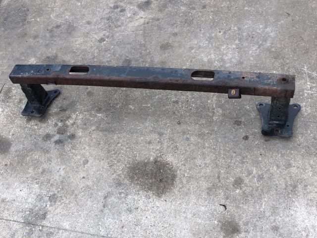 bontott PEUGEOT PARTNER Hátsó Lökhárító Merevítő (Fém)