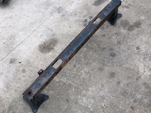 bontott PEUGEOT PARTNER Hátsó Lökhárító Merevítő (Fém)