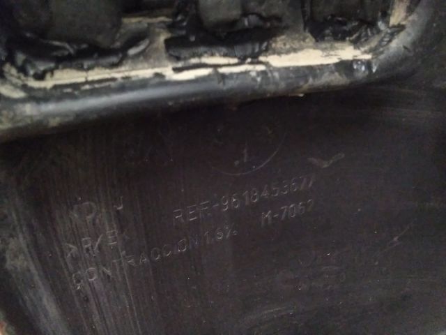 bontott PEUGEOT PARTNER Hátsó Lökhárító (Üresen)