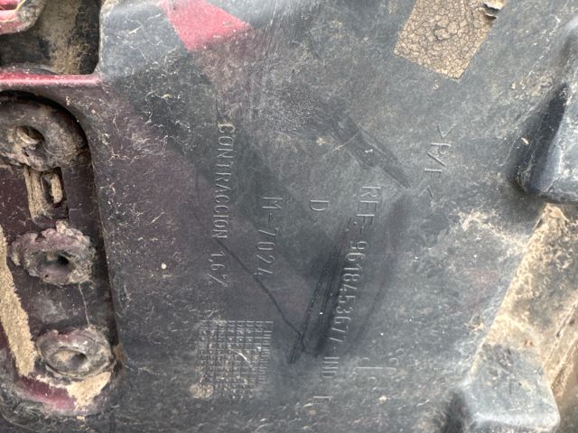 bontott PEUGEOT PARTNER Hátsó Lökhárító (Üresen)