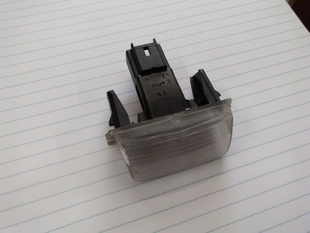 bontott PEUGEOT PARTNER Hátsó Rendszámtábla Világítás